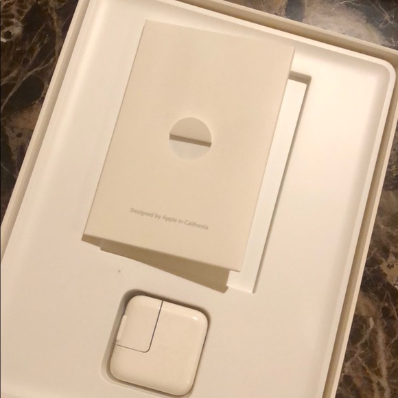 IPAD 2 - Picture 3 of 4